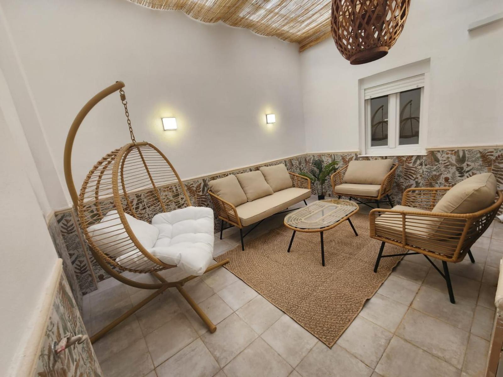 Virgen De Gracia Apartments マラガ エクステリア 写真