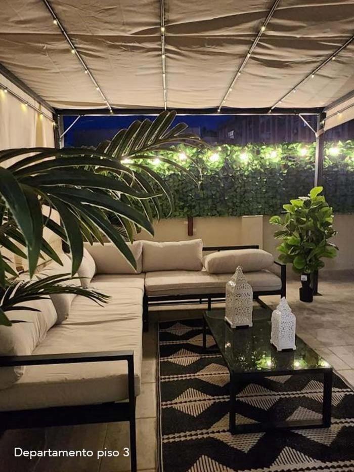 Virgen De Gracia Apartments マラガ エクステリア 写真